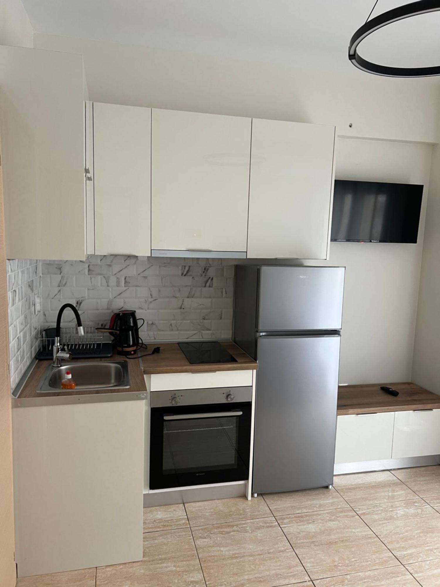 Apartment Syggrou Project 6 *